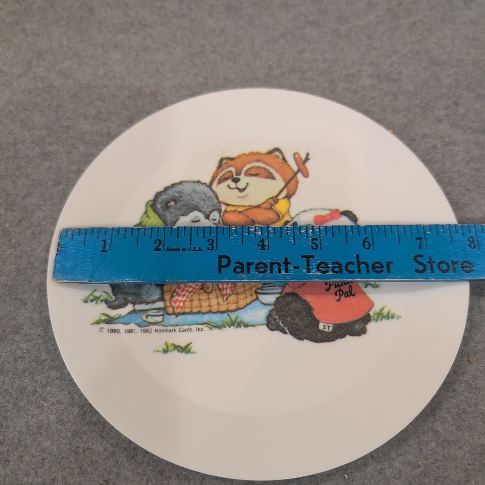 Vintage 1982 Hallmark Cards Melamine Picnic Plate Panda Raccoon Badger Made USA - Picture 2 of 5